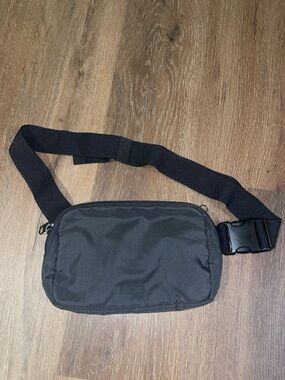 PINK Victoria's Secret Black Belt Bag